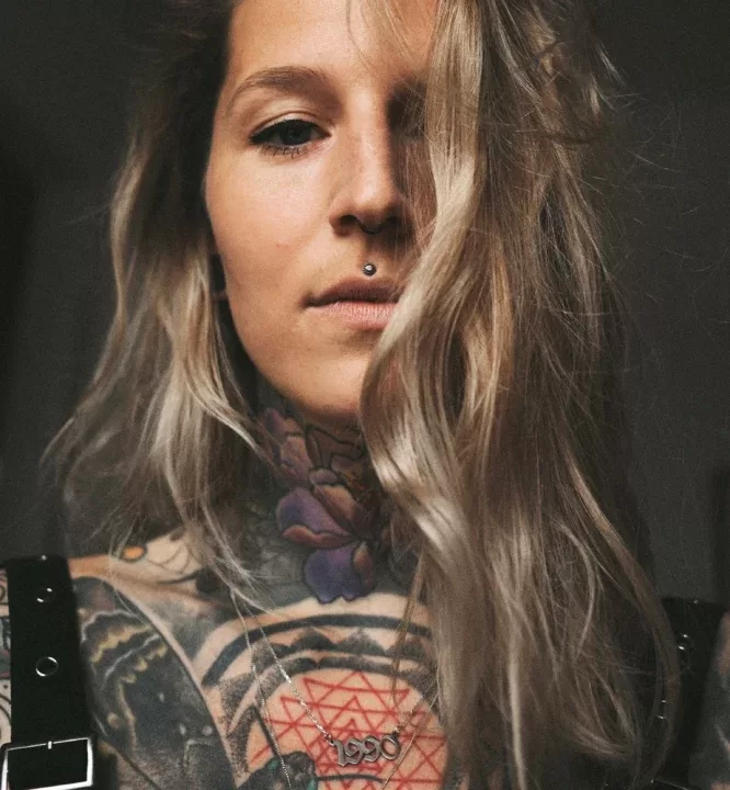 lisa.rocketcock_FREE with the username @lisarocketcockfree is a German OnlyFans model.