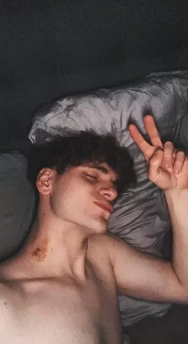 Leandro with the username @leandroof is a German OnlyFans model.