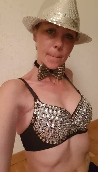 Secrets Forbidden 2.0 with the username @secrets_forbidden2.0 is a German OnlyFans model.